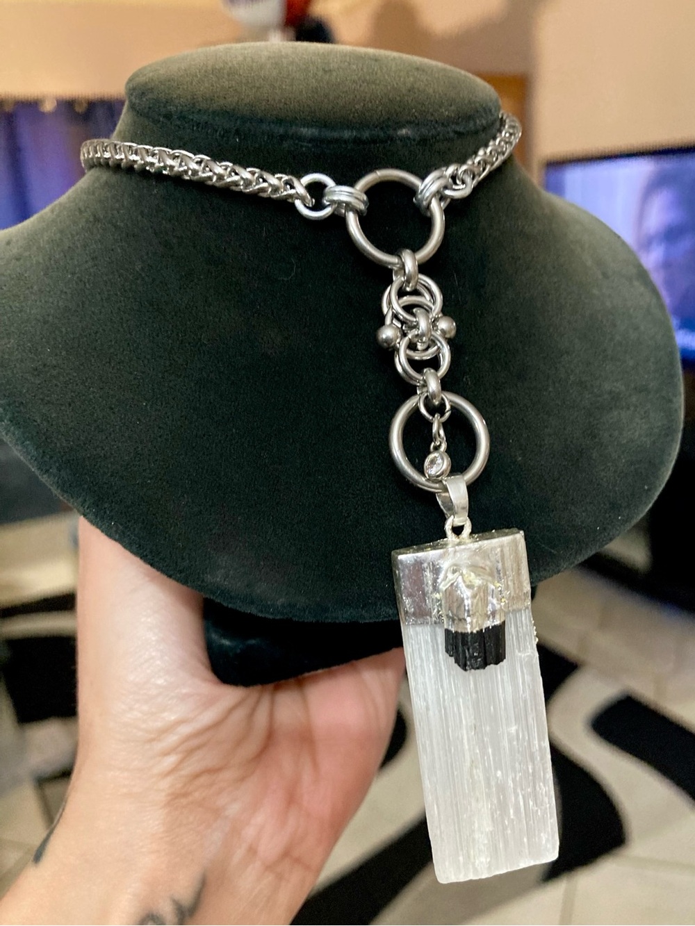 Selanite & tourmaline gemstone maille lariat Y shape Celtic knot boho necklace - Picture 5 of 16